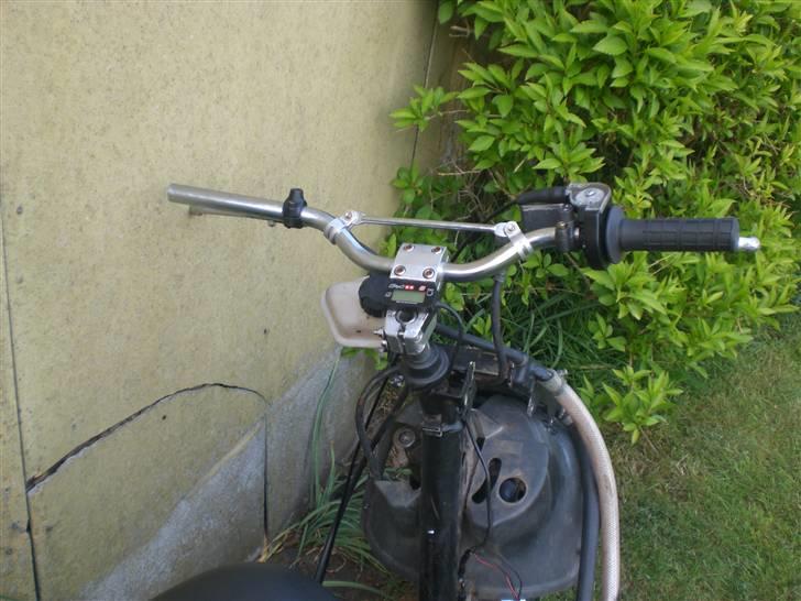 Aprilia Sonic Red top  billede 7