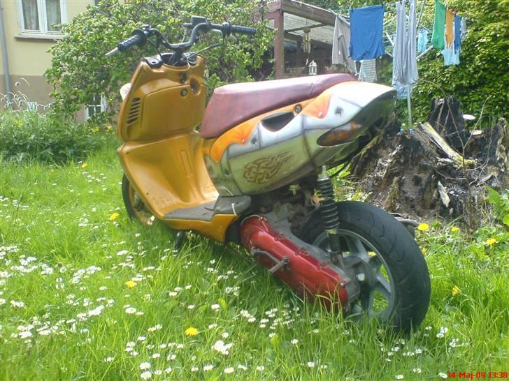 Aprilia Airbrush Sonic AC SOLGT - Har skjoldet til styret til at ligge :) billede 12