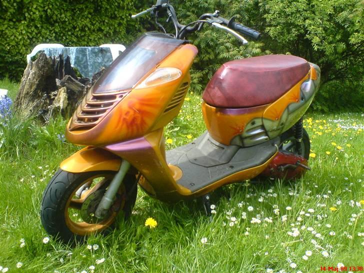 Aprilia Airbrush Sonic AC SOLGT - Har skjoldet til styret til at ligge :) billede 13