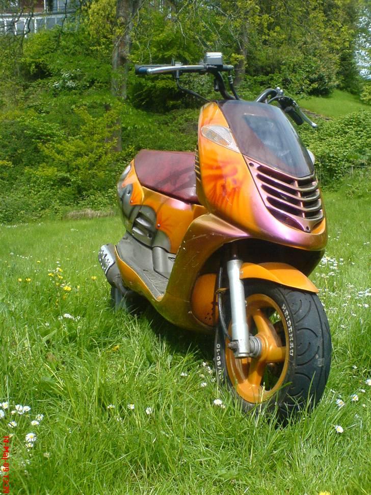 Aprilia Airbrush Sonic AC SOLGT - Har skjoldet til styret til at ligge :) billede 15