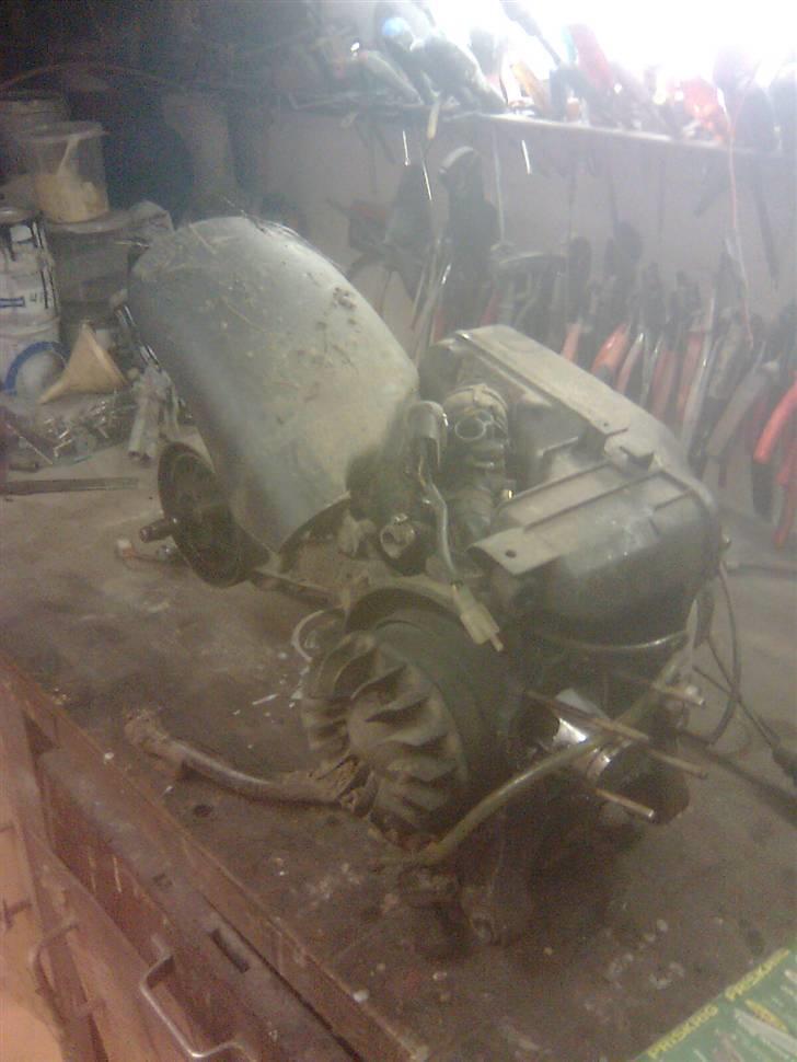 Piaggio nrg mc3 ac - da jeg skulle samle motoren billede 4