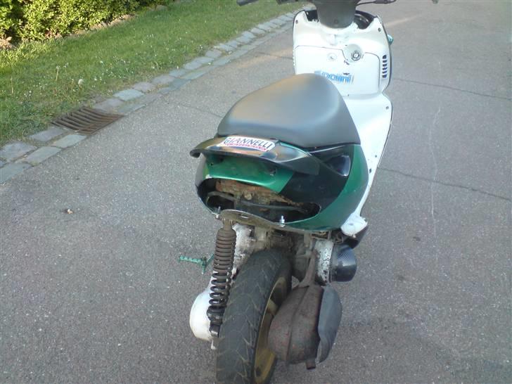 Aprilia sonic ac - ikke lige det bedste billede men gad ikke tage mig sammen ;/ billede 3