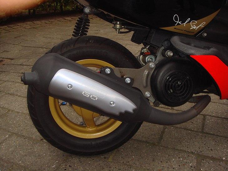 Aprilia sonic GP jubilærums model billede 4