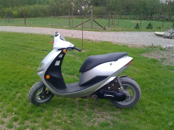 Suzuki Estilete billede 2