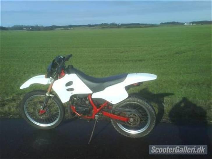 Suzuki RMX TOTALSKADET billede 2