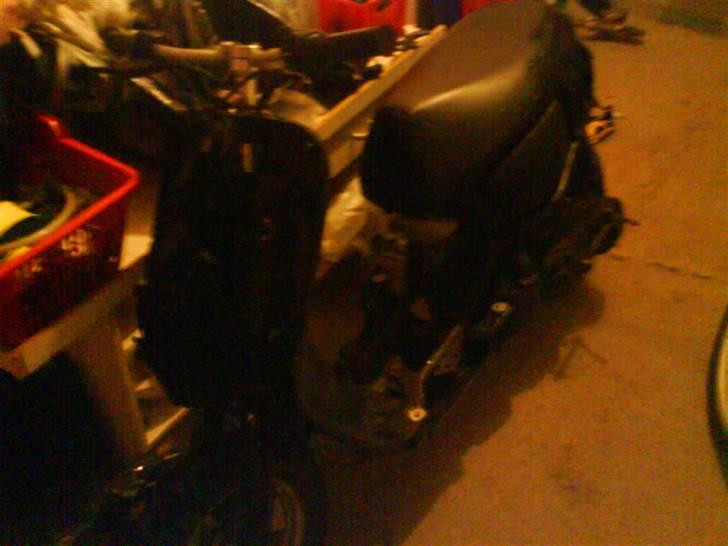 Yamaha Jog Space AC (SOLGT) - dagen jeg havde købt den :D billede 10