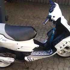 Peugeot Speedfight 2 *SOLGT*