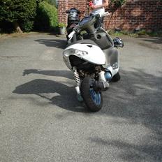 Aprilia sonic solgt