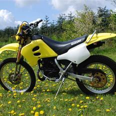 Suzuki Rmx