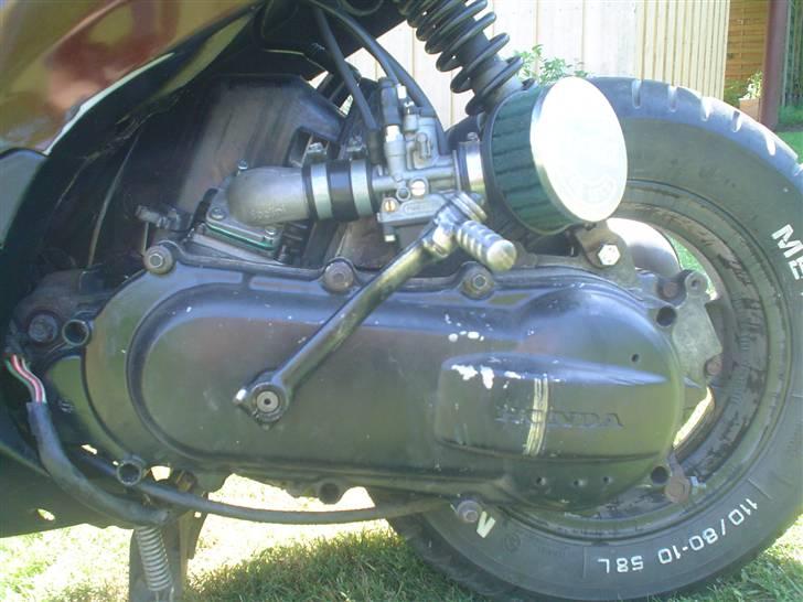 Honda Sfx Kæmillion Byttet - Nyt -Maling til plastikdele holder ikke så godt på variatorskjolde :D. Får nyt lag varmefast. billede 12