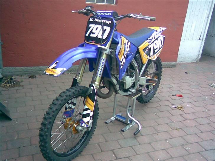 Yamaha YZ 125 billede 1