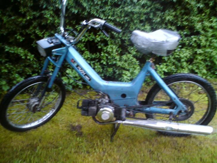 Puch E 50 !Projekt! *SOLGT* - Lige været ude og køre med nogle venner. billede 2