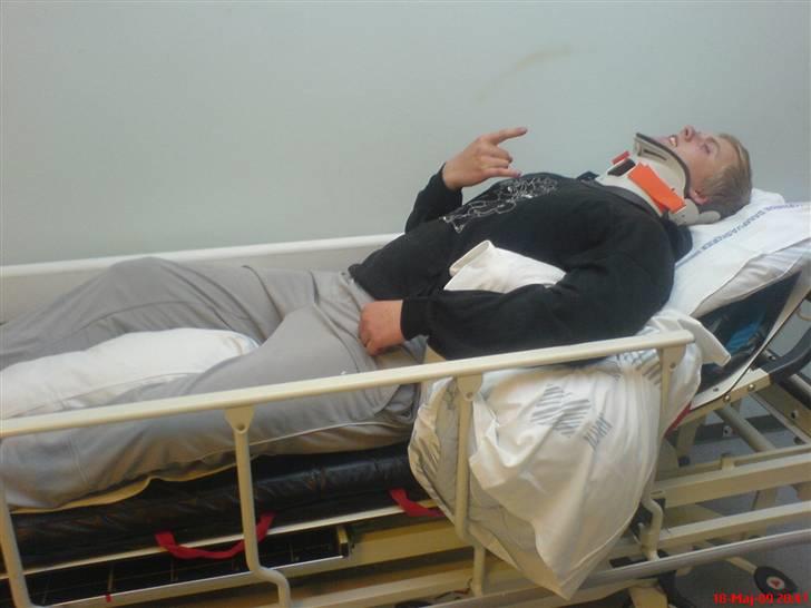 Benelli 491 ST Solgt i dele - Simon på syge huset efter at han væltede på benelli´en billede 17