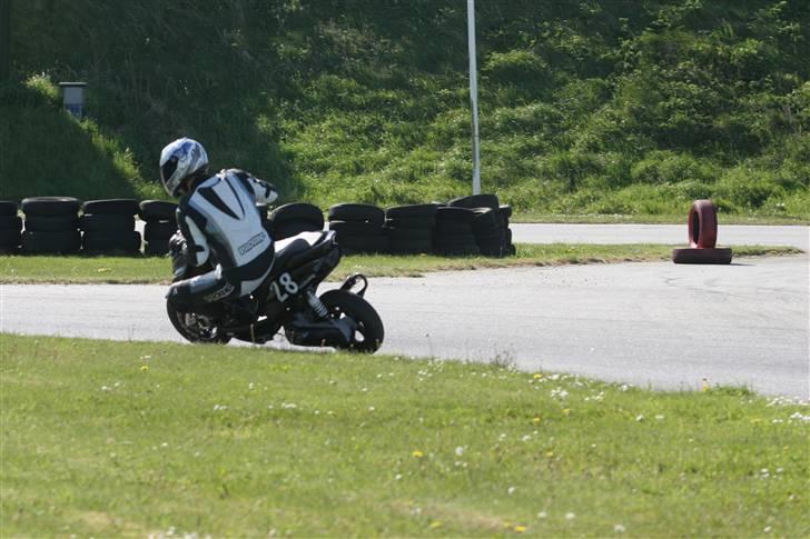 Yamaha Jog RR R-setup SOLGT billede 10