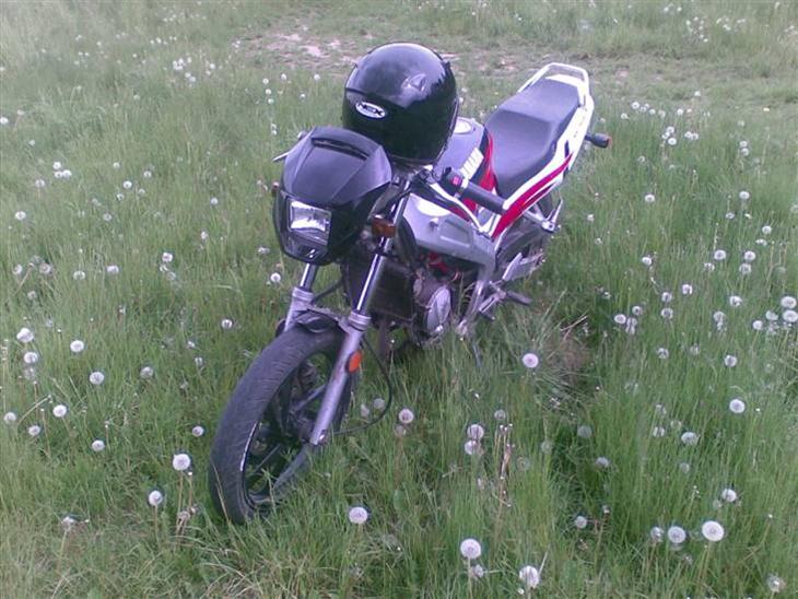 {{currentPhoto.altText}} billede {{currentPhoto.number}}