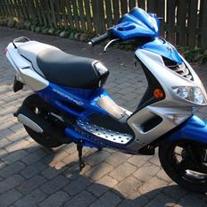 Peugeot speedfight 2 (solgt)
