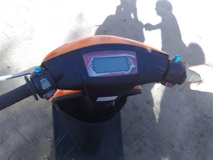 Yamaha jog (BYTTET) billede 5