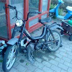 Tomos flexer solgt