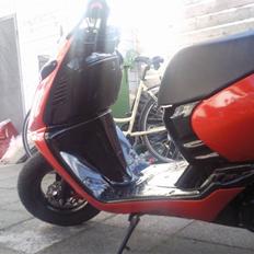 Aprilia sonic ( SOLGT)