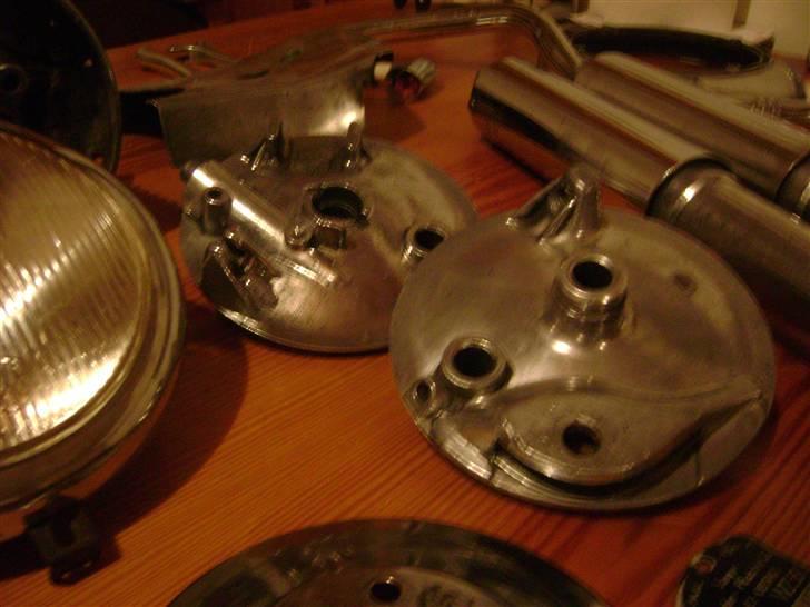 Puch VZ50 PROJEKT - nypolerede ankerplade+støddæmpere billede 14