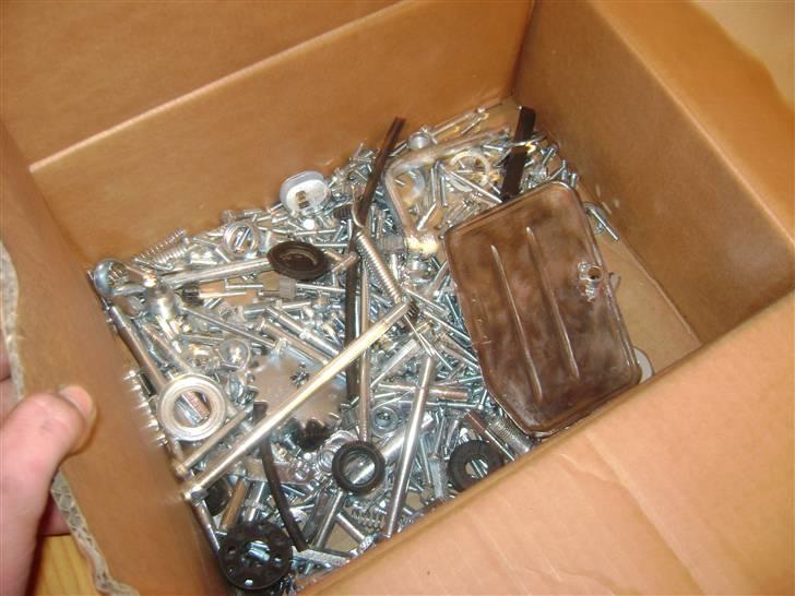 Puch VZ50 PROJEKT - alle smådele som er blevet galvaniserede og ser ud som nyt, skønt!! billede 15