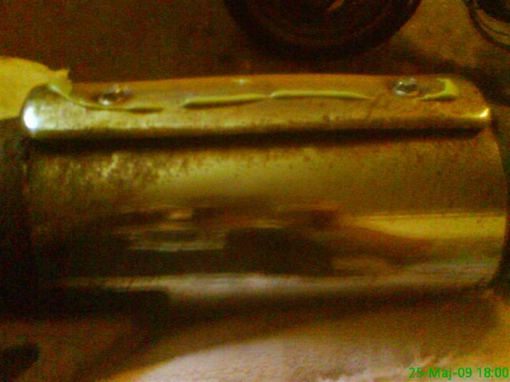 Kreidler Easy Rider {NAKKET} - Igang med a fjerne rust på udst. :D billede 6