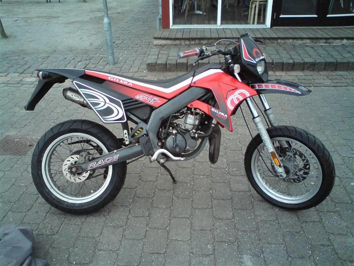 Gilera smt byttet til en ny smt  - med mine nye dæk nicee billede 1
