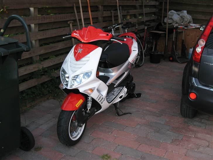 Peugeot Speedfight 2 r-cup billede 1