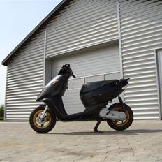 Aprilia Sonic (Solgt)