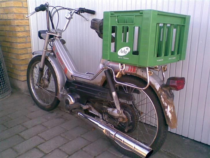 Puch Maxi (SOLGT) - Har fået en del rust væk nu, så den er en del pænere (: billede 1