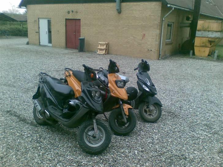 PGO Hot50 "Posten" Hærværk billede 5