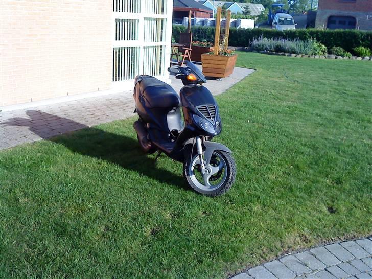 Piaggio nrg mc 3 [solgt] billede 1