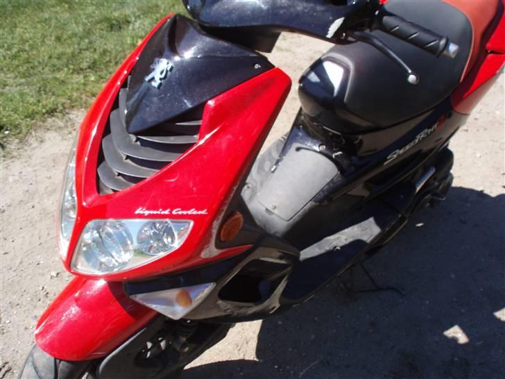 Peugeot Speedfight 2 AC - Nu har jeg samlet den og fået den til at kører=). billede 9