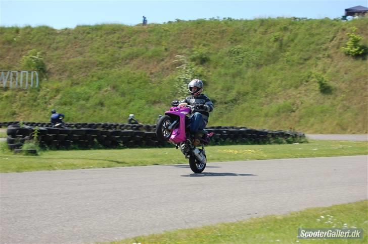 Yamaha SPY Evo1 LC SÆLGES - På hjul til ASW billede 4