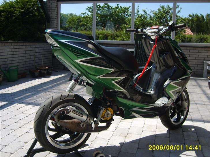 Yamaha Aerox Pata Negra billede 1