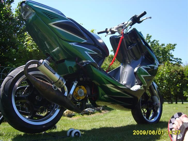 Yamaha Aerox Pata Negra billede 7