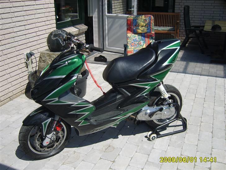 Yamaha Aerox Pata Negra billede 19