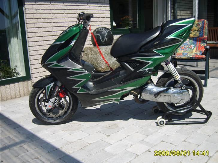 Yamaha Aerox Pata Negra billede 20