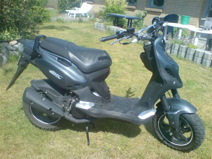 PGO PMX Naked billede 1