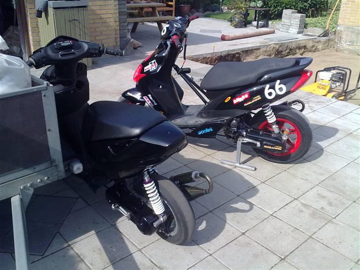 Yamaha jog RR SOLGT billede 4