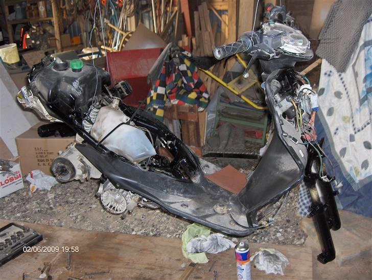 Yamaha jog r solgt - ved at gøre den lidt i stand billede 9