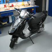 Aprilia Sonic (Solgt)