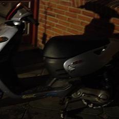 Aprilia sonic - team gran can