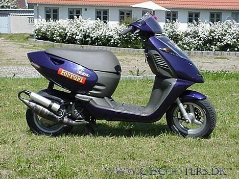 Aprilia Sonic Red & White billede 10