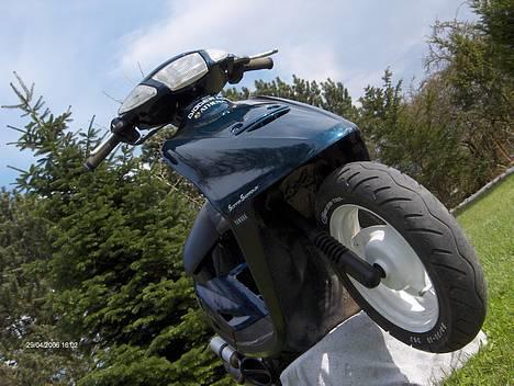 Yamaha jog 80cc carbon - så er jeg 90% færdig med den.. :) billede 1