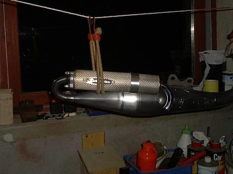 Yamaha Jog *Solgt* - Udstødning færdig pudset og lakeret! billede 10