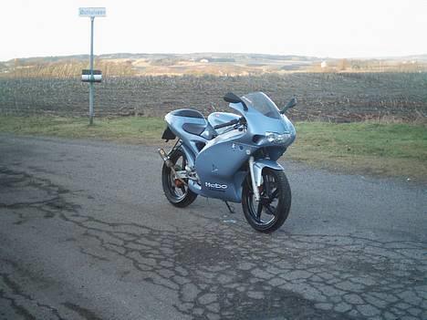 Aprilia RS50 SOLGT - Hvad synes du? Smid en fair stemme = ) billede 1