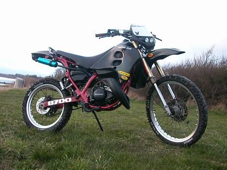 Suzuki Koenig'RMX LC "solgt" - Taget ved stranden. billede 3