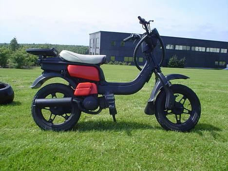 Suzuki FZ 50 SOLGT - som den ser ud nu.. billede 1