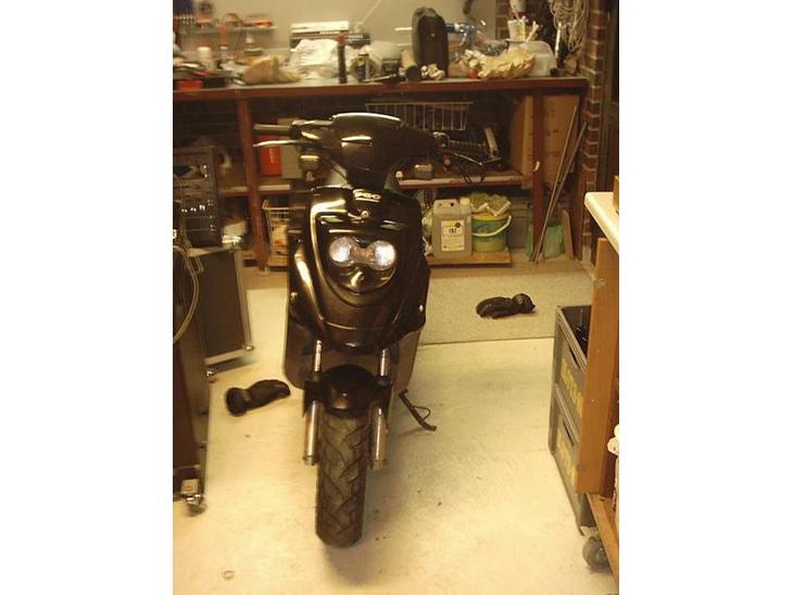 {{currentPhoto.altText}} billede {{currentPhoto.number}}